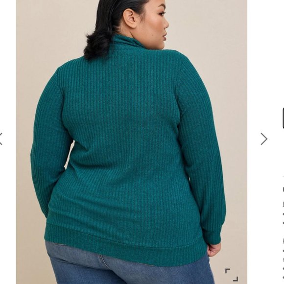 Torrid Relaxed Fit Super Soft Plush Rib Quarter Zip Sweatshirt - Picture 3 of 7